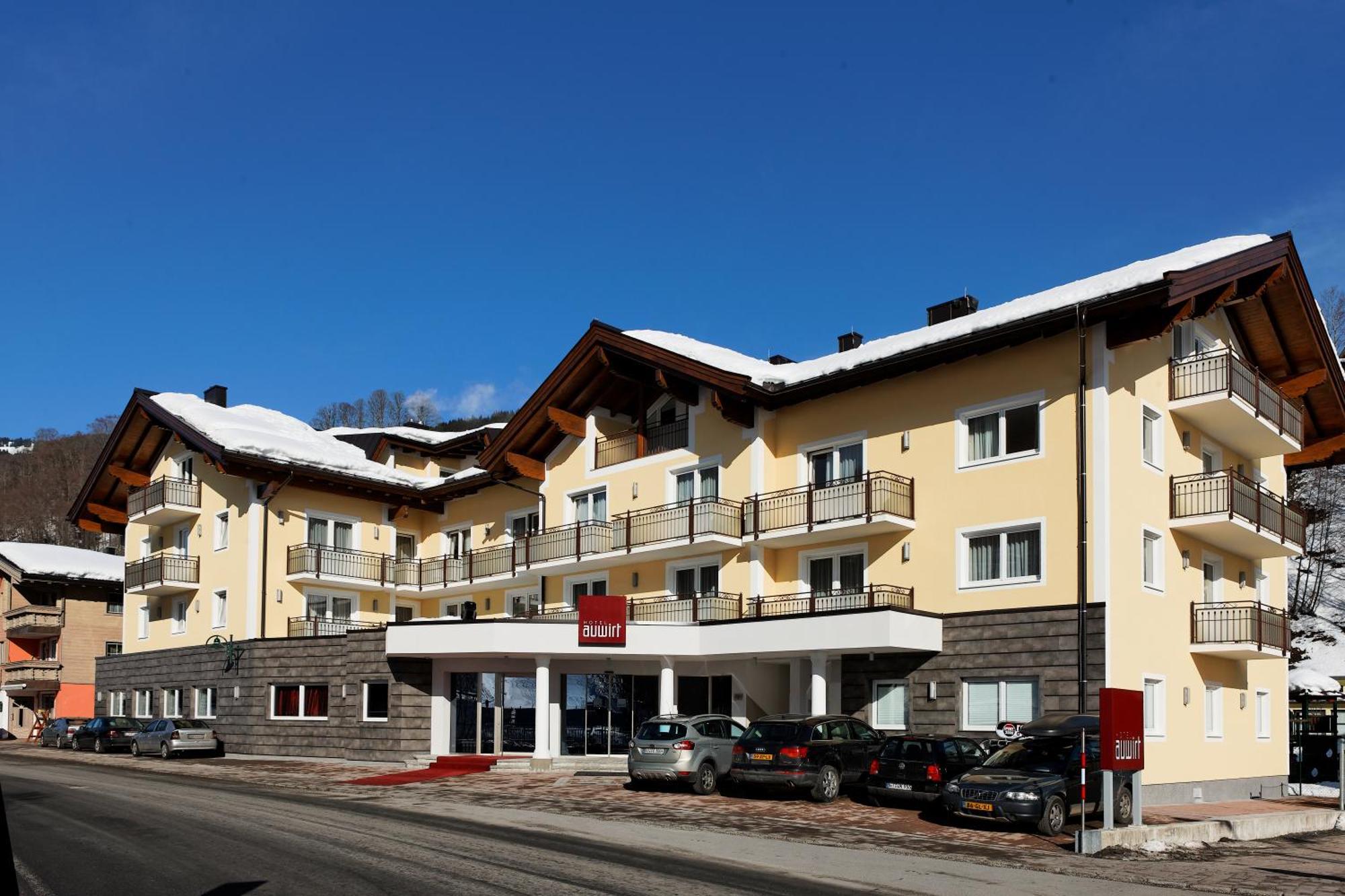 Hotel Auwirt Zentrum Saalbach-Hinterglemm Exterior photo